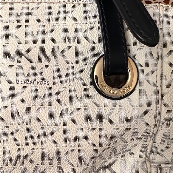 Michael Kors Beige and Black Tote Bag - Picture 14 of 14
